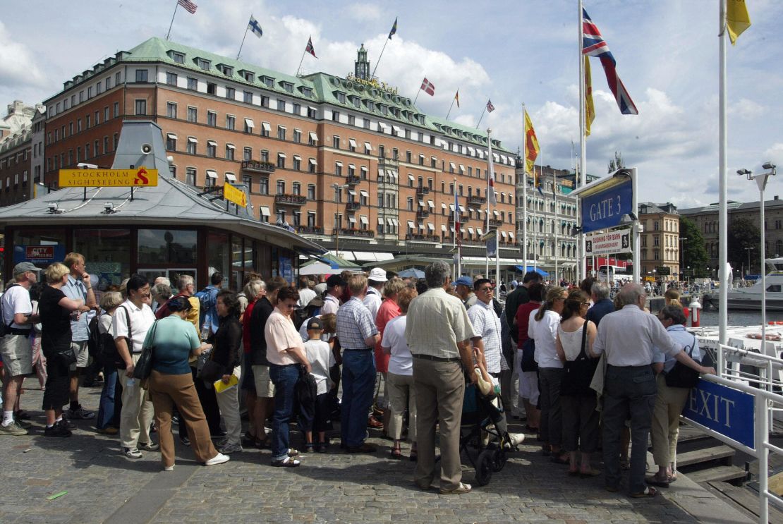 In Sweden, everyone scores highly on the "I queue" test.