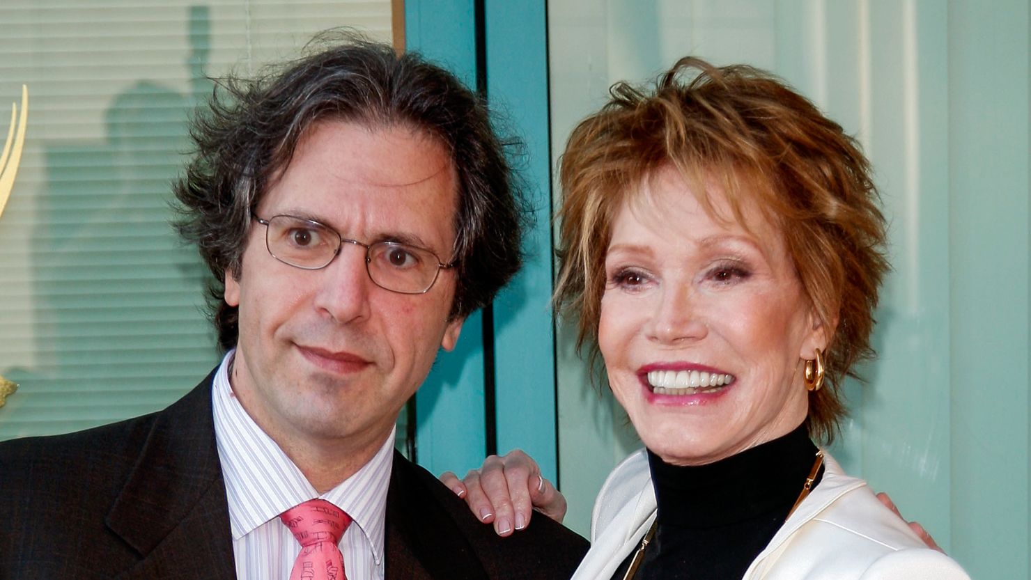 Mary Tyler Moores Husband On The ‘emptiness He Feels After Her Death Cnn 0223