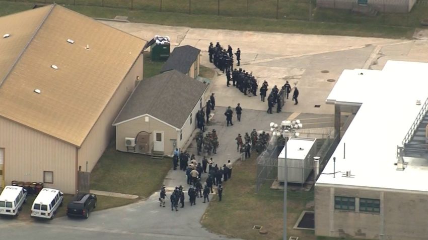 delaware prison hostage situation aerial