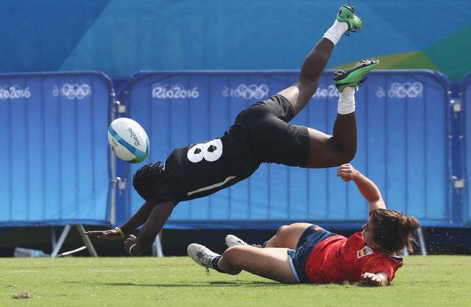 A 19-10 win over Kenya was enough for "The Lionesses" to qualify for the quarterfinals in Rio as one of the best third-placed teams, at the expense of host nation Brazil.