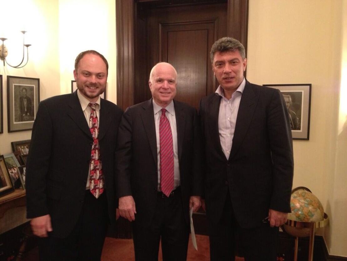 Kara-Murza, left, and his late friend, Boris Nemtsov, visit Sen. John McCain in Washington in 2013.