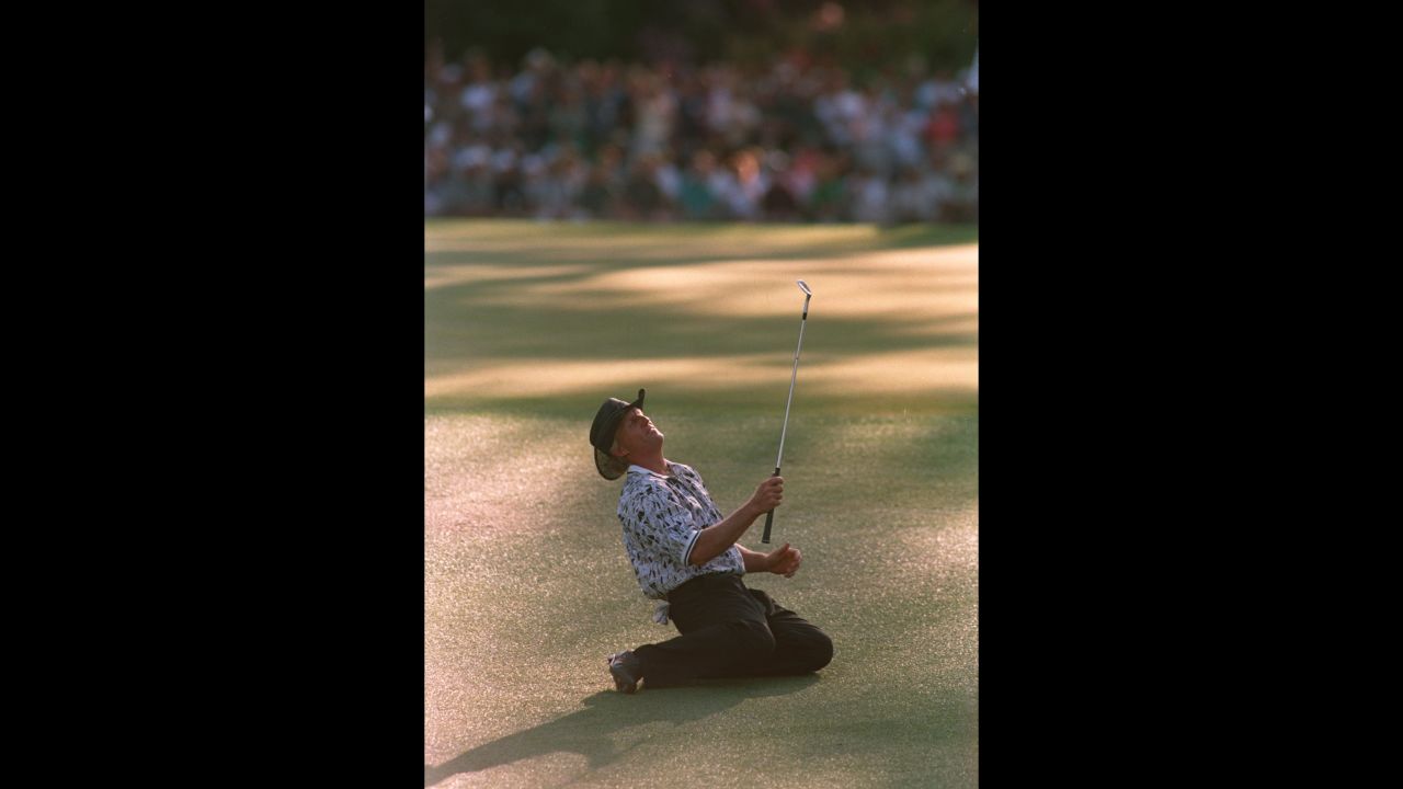 There's blowing a lead and there's BLOWING a lead. In 1996, heading into the final round of the Masters, Greg Norman seemed to have the title sewn up with a 6-stroke lead. Nay. Norman, seen here after missing a chip shot on No. 15, lost the tournament to Nick Faldo, who won by five strokes.