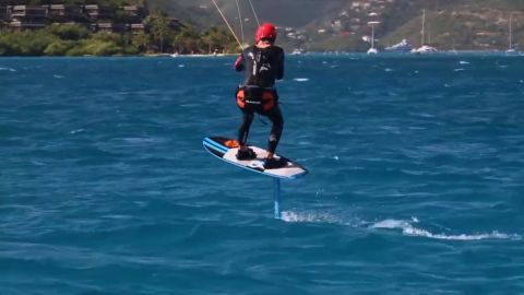 Obama kite surf video