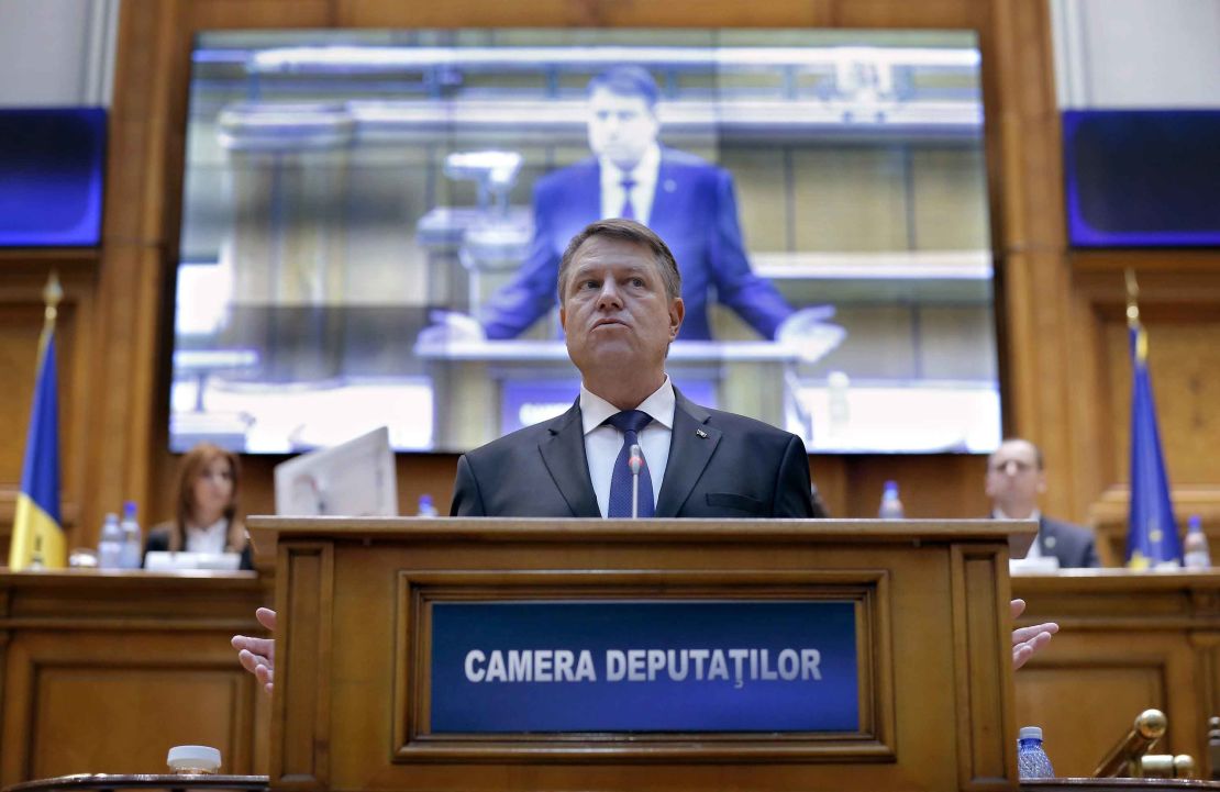 Romanian President Klaus Iohannis condemned the government during his speech in parliament. 