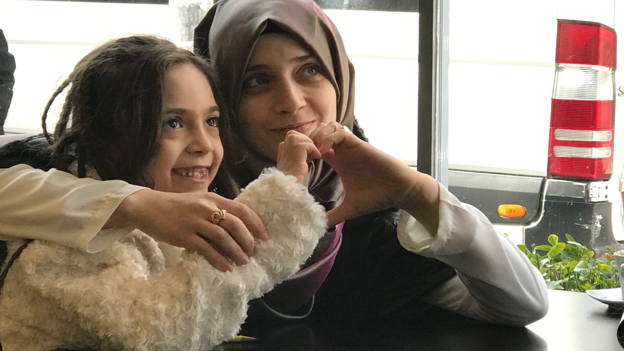 A Day With Bana The Syrian Girl Who Gave A Voice To Aleppo Cnn 