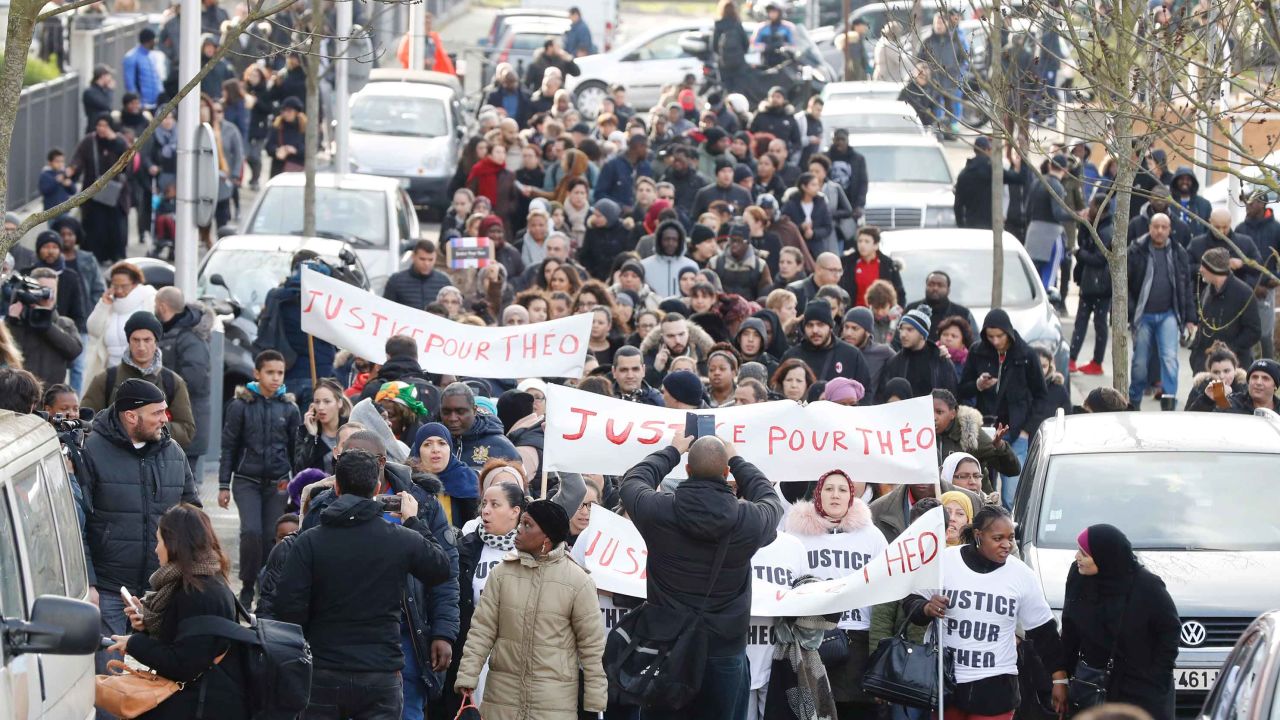 Hundreds demand justice for Théo.