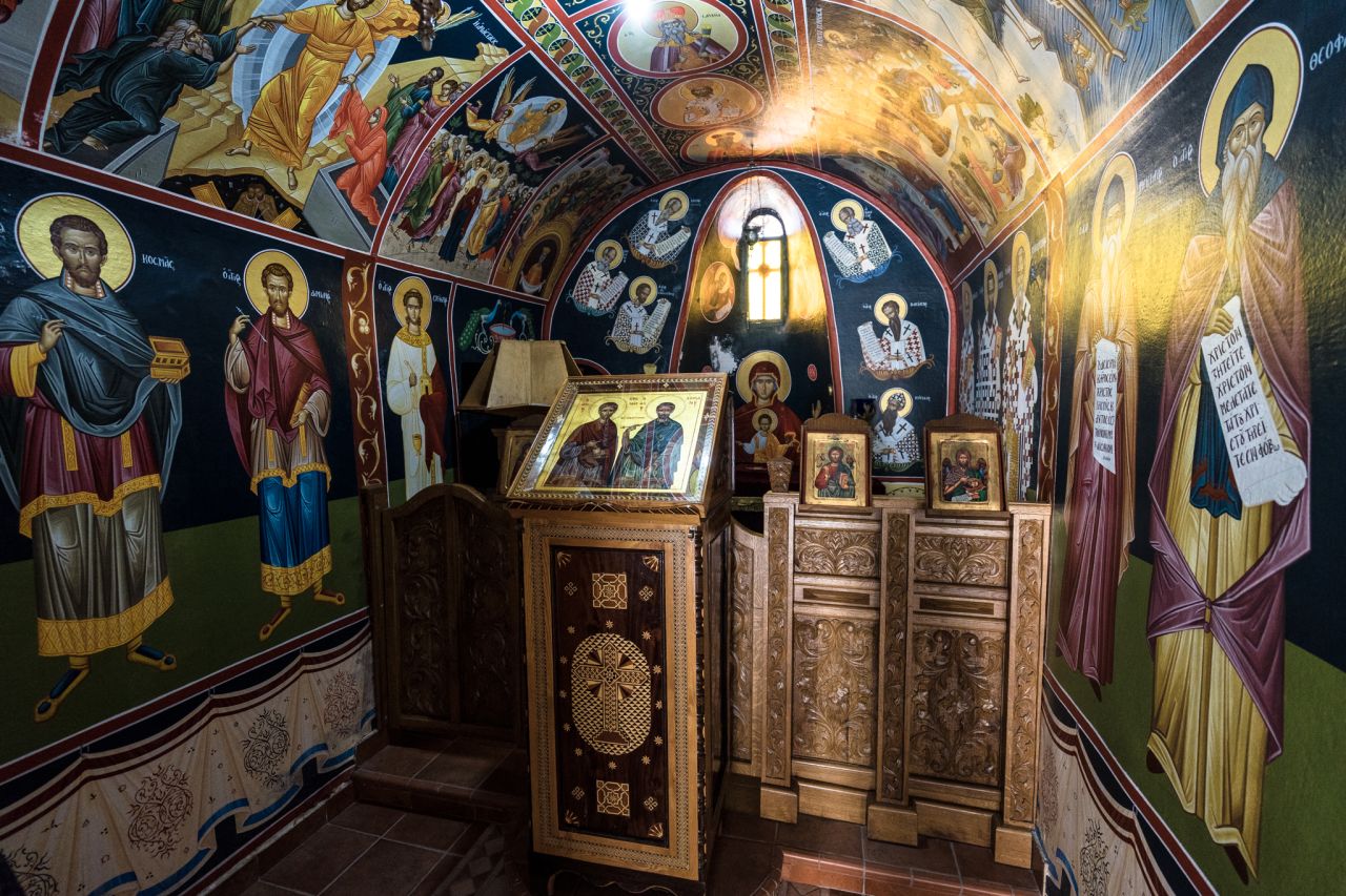 <strong>Working monasteries: </strong>The six other monasteries all have intricate religious murals in their halls and chapels. Despite the boom in tourism they are still fully functioning for the monks and nuns who live there.
