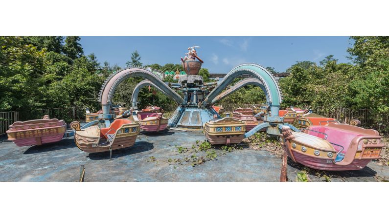 His images of an abandoned theme park in Japan stand out amongst his collection. 
