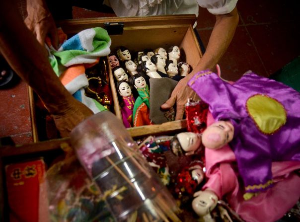 <strong>Potehi: </strong>One of Penang's dying traditions, traditional Hokkien glove puppet theater is kept alive by just four troupes.