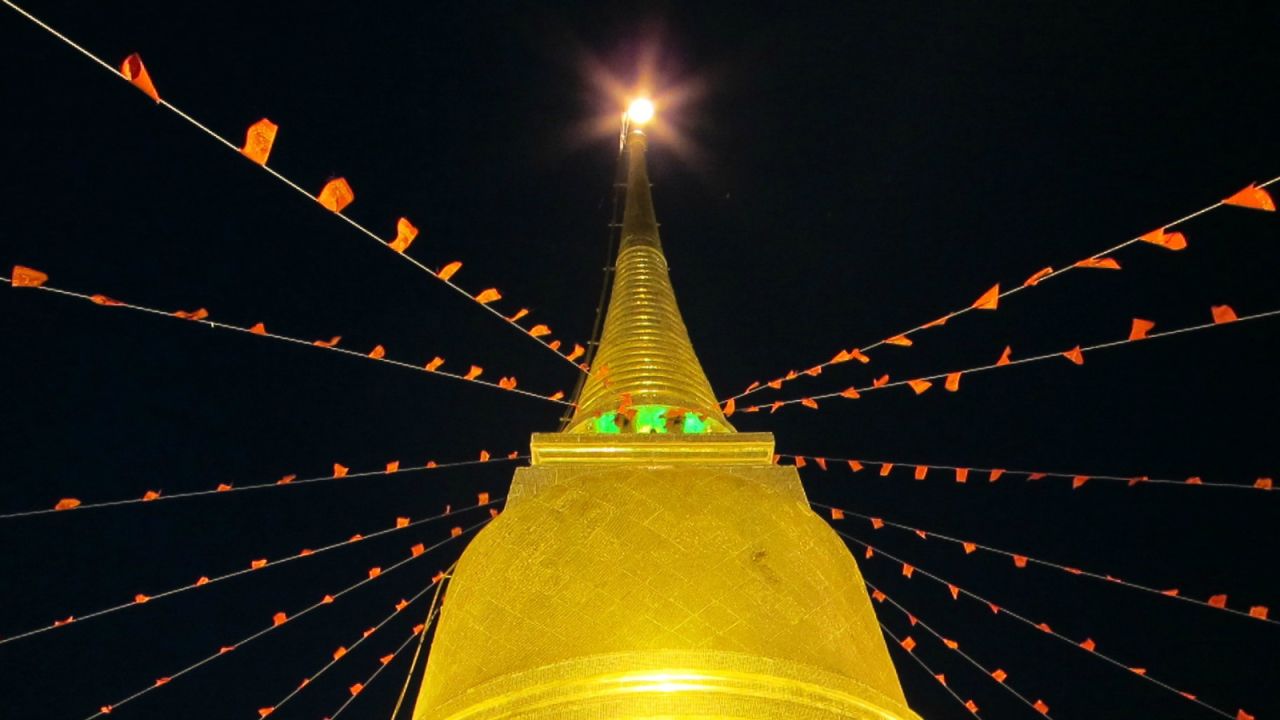 If the hike to the top of Bangkok's Golden Mount doesn't slay you, the killer city views surely will.