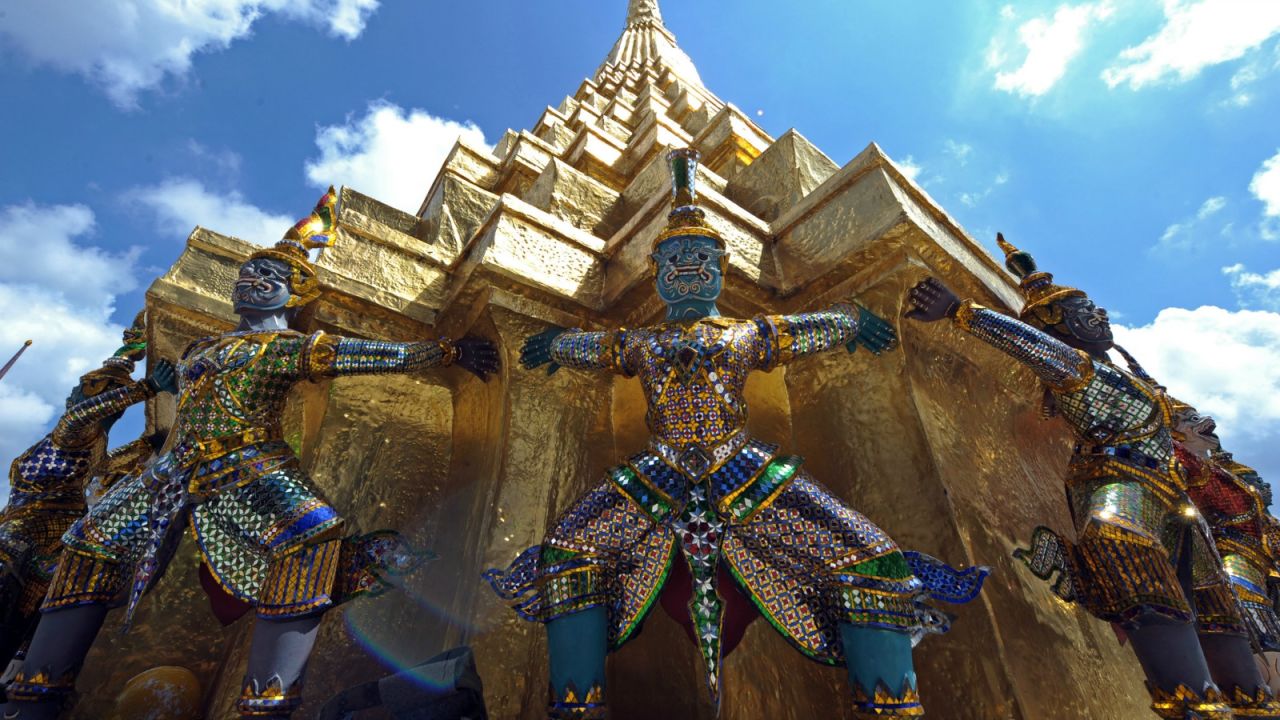 Be sure to buy a postcard of Wat Phra Kaew's Emerald Buddha, as visitors aren't allowed to take photos inside the temple.