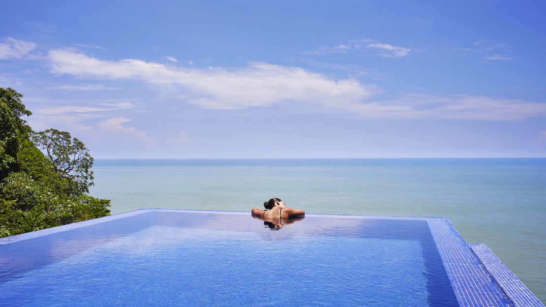Banyan Tree Cabo Marqués: Infinity pool with ocean views. 