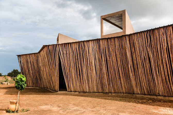 Despite being based in Berlin, Kéré has designed several schools around his home country often pro bono or for little pay. Unlike their predecessors, which were made of concrete making it difficult for students to concentrate in the heat, Kéré's schools are well ventilated and made with heat-absorbing earthen bricks. <br /><br />Located in west of the capital in Burkina Faso's third largest city, Koudougou, the Lycée Schorge high school was completed in 2016.