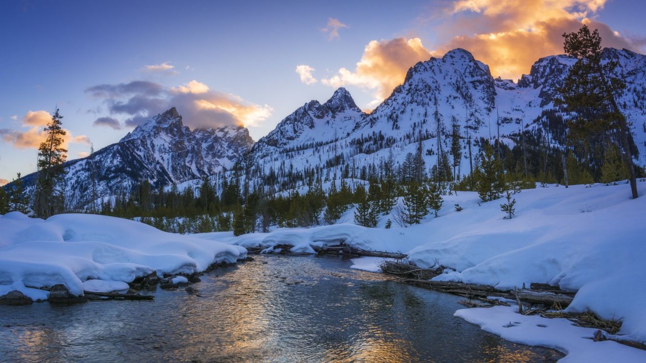 <strong>9. Grand Teton National Park, Wyoming: </strong>The Teton Range at this national park rises 7,000 feet above the valley at Jackson Hole. The 13,770-foot-tall Grand Teton is the highest peak, but there are eight peaks more than 12,000 feet in elevation. 