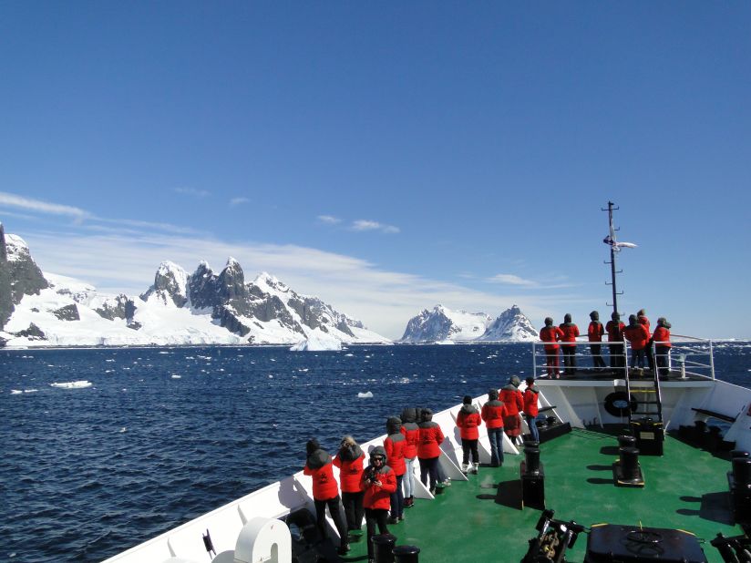 Often the women would find themselves in complete awe of their surroundings. "Antarctica is the perfect place to reflect on your learning, and on the beauty of our planet, and how much we want -- and need -- to do something to protect it," says Pardo. 