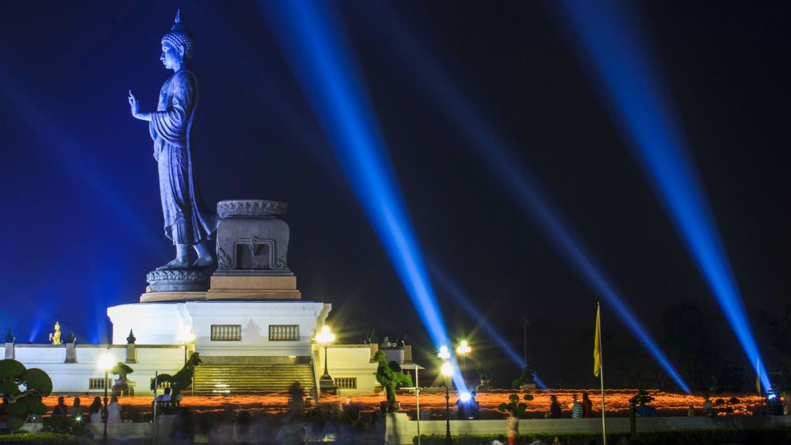 The big Buddha of Nakhon Pathom.