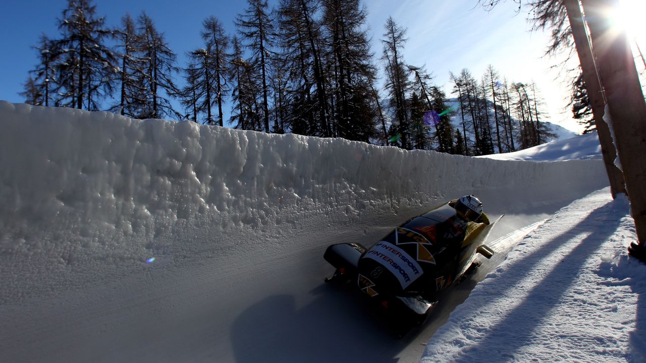 ST MORITZ, SWITZERLAND - JANUARY 16: Sabina Hafner and Caroline Spahni of Switzerland in action during the Woman's FIBT Bobsliegh World Cup round 7 race at the Olympia Bobrun on January 16, 2010 in St Moritz, Switzerland. (Photo by Richard Heathcote/Getty Images)