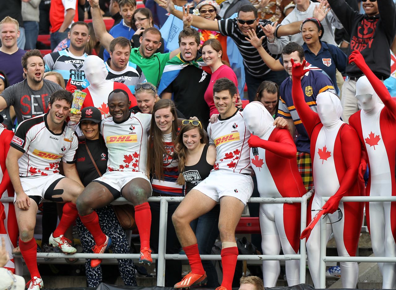 Players get close to the crowds in Vegas. Here members of the Canadian team pose with fans following a 2014 match against Samoa.