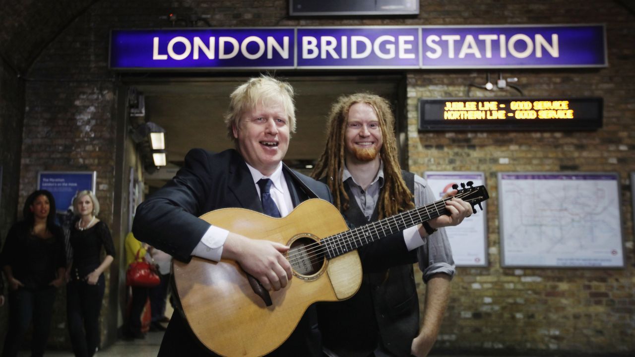 Boris Johnson singing ... what more entertainment do you need?