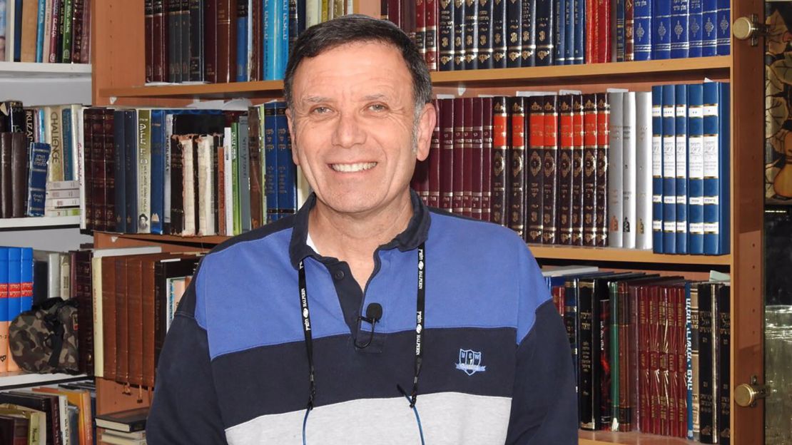 Yehuda Zaks moved to Beit El from South Africa.