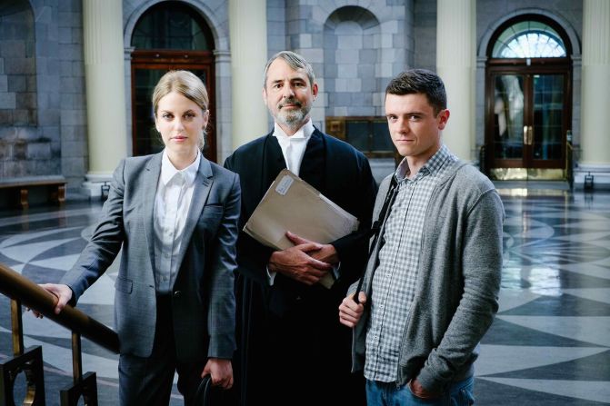 <strong>"Striking Out" :</strong> A jilted Dublin lawyer strikes out on her own in this Irish drama. <strong>(Acorn TV) </strong>
