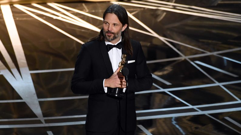 Linus Sandgren accepts the best cinematography Oscar for his work on "La La Land."