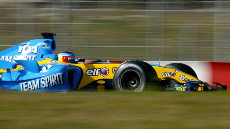 Lopez was a Formula One test driver for Renault during the 2006 season, clocking up an impressive 10,000 kilometers (6,200 miles). 