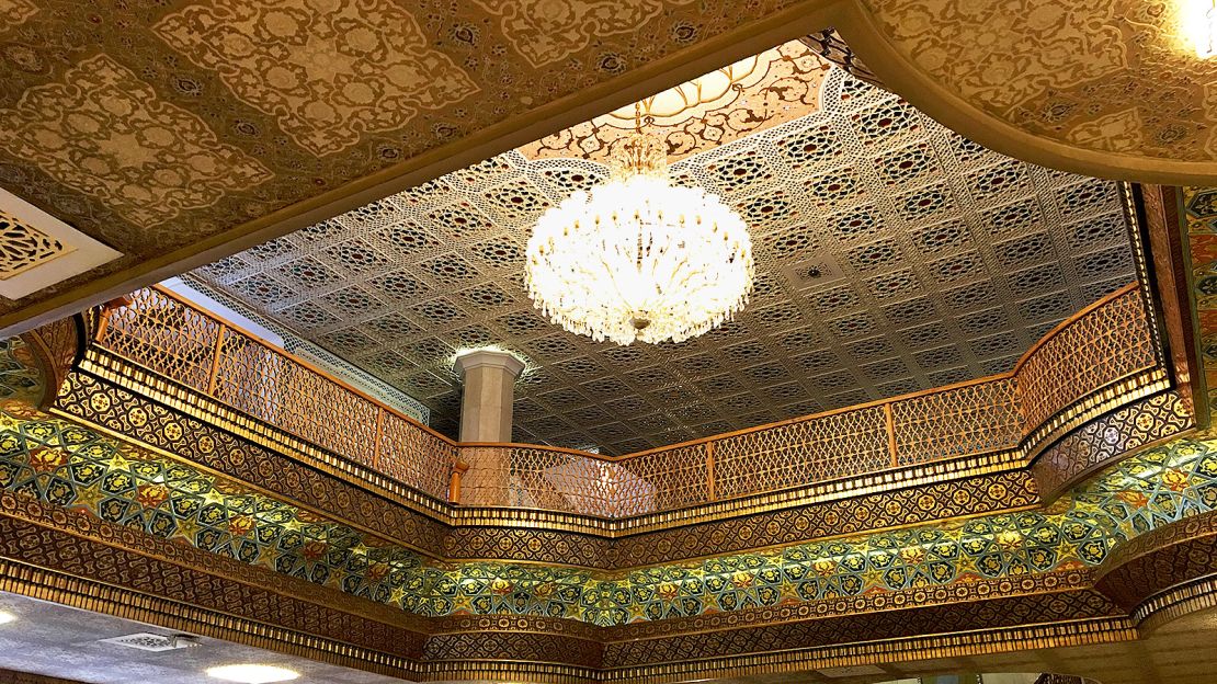 Even the Abbasi's ceilings are Instagram-worthy.