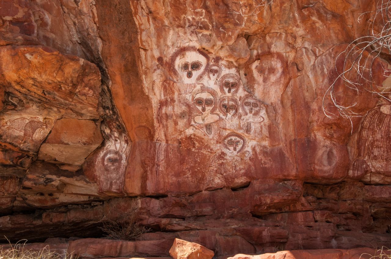 Australia's early Aboriginal people would paint murals using natural ingredients -- such as dust of ants' nests and minerals. Their culture is incredibly rich and diverse, with many communities keeping their heritage alive by passing down knowledge, rituals and languages from one generation to another.