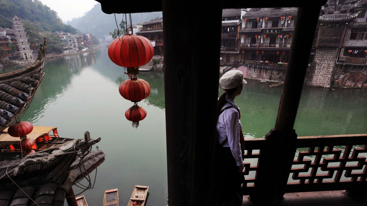 Fenghuang, a constant inspiration for Chinese artists.
