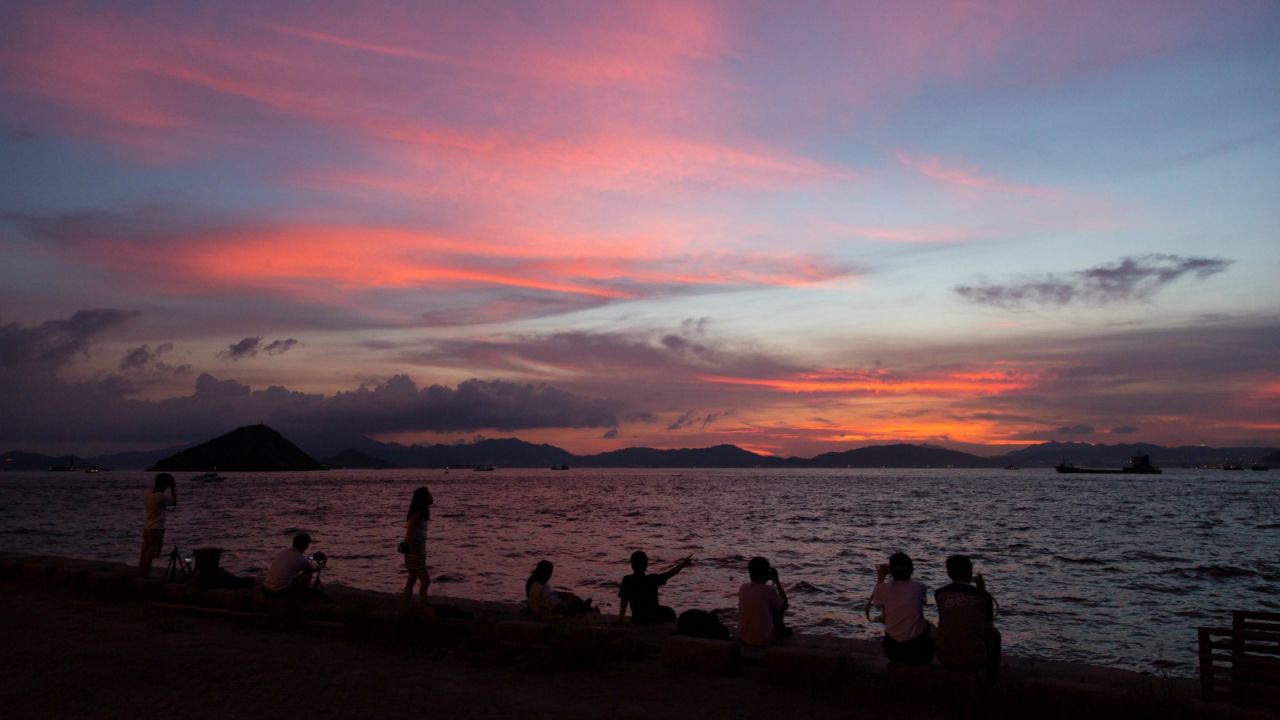 Day or night, Hong Kong's beaches are always a delight.