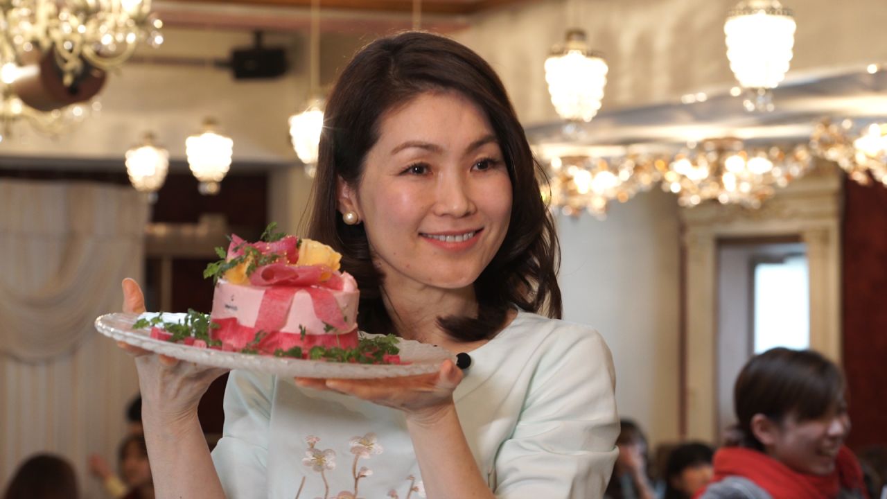 01 salad cake
