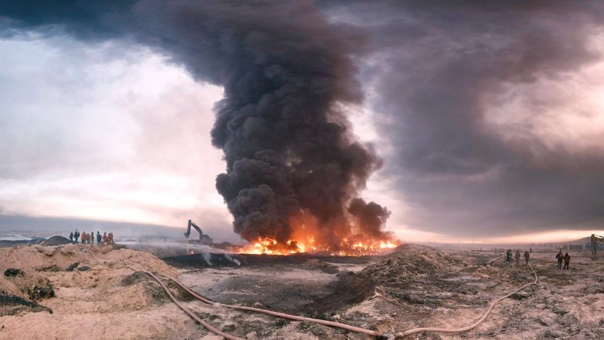 iraq isis oil field burning VR