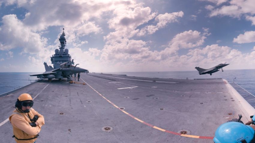 aircraft carrier isis france VR