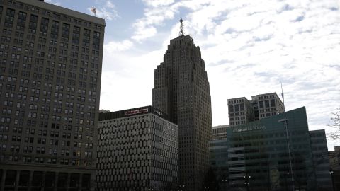 Detroit lands at No.3 in terms of 2015 murder rate. 