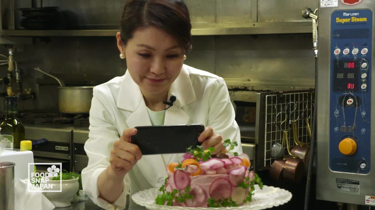 food snap salad cakes_00000828
