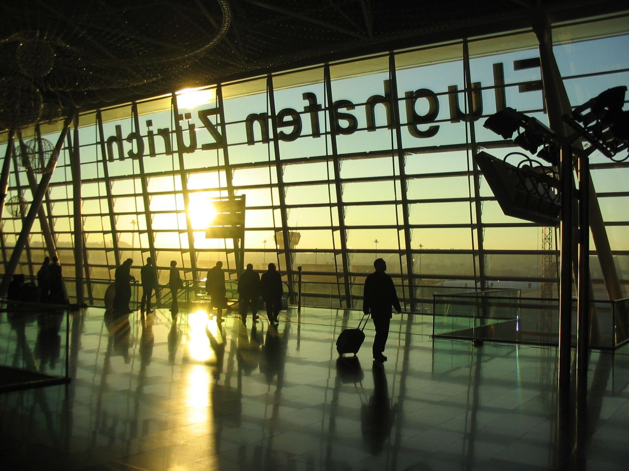 <strong>9 . Zurich Airport (Switzerland): </strong>The largest international airport in Switzerland secured the No. 9 spot, down one place on it's 2017 ranking.