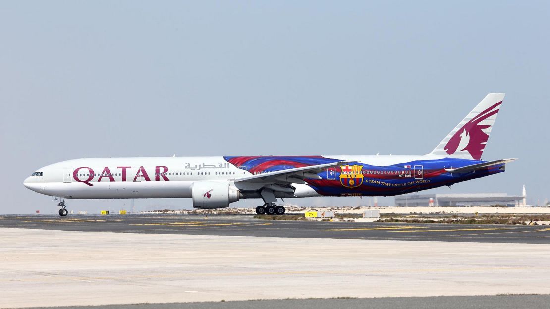 Football fans will love this Qatar Airways plane.