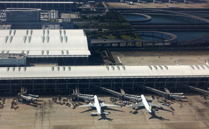 <strong>9. Shanghai Pudong International Airport, China: </strong>With more than 66 million passengers in 2016, 10% growth from the previous year, Pudong broke into the top 10 list and is the second Chinese airport ranked here. (Dallas/Fort Worth International Airport in the US state of Texas dropped from ninth to 11th place.)