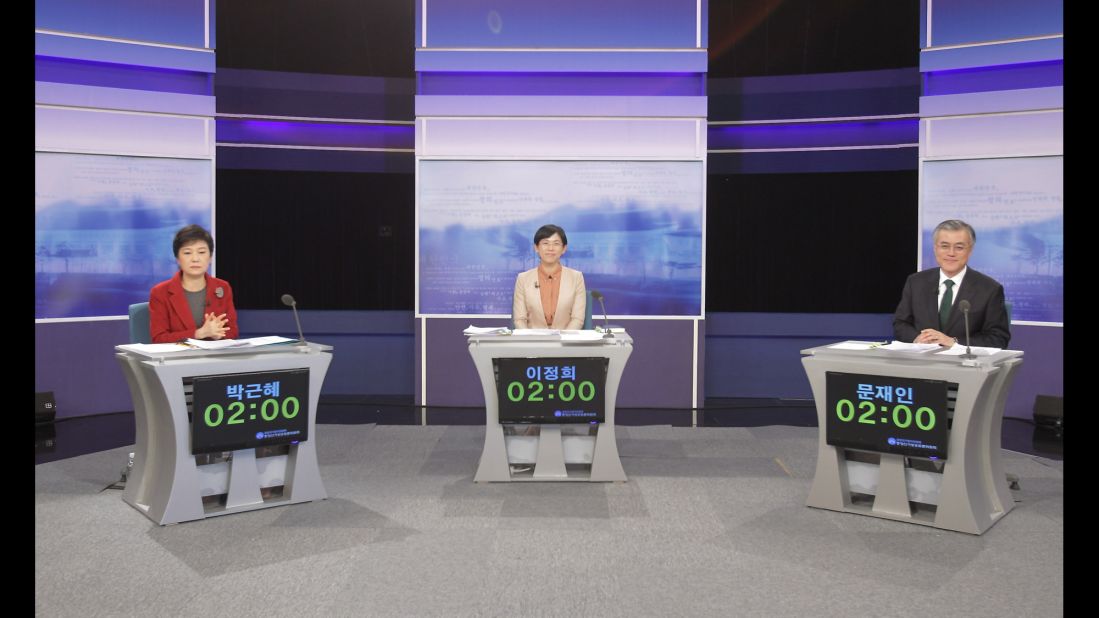 In December 2012, Park participates in a televised presidential debate with United Progressive Party candidate Lee Jung-hee and Democratic United Party candidate Moon Jae-in.