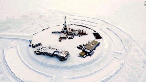 An Alaskan oil drilling site. (Fie photo)