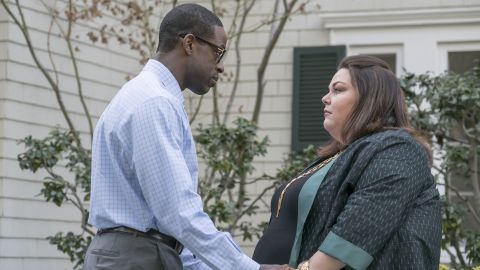 Sterling K. Brown plays Randall and Chrissy Metz plays Kate in "This is Us." 