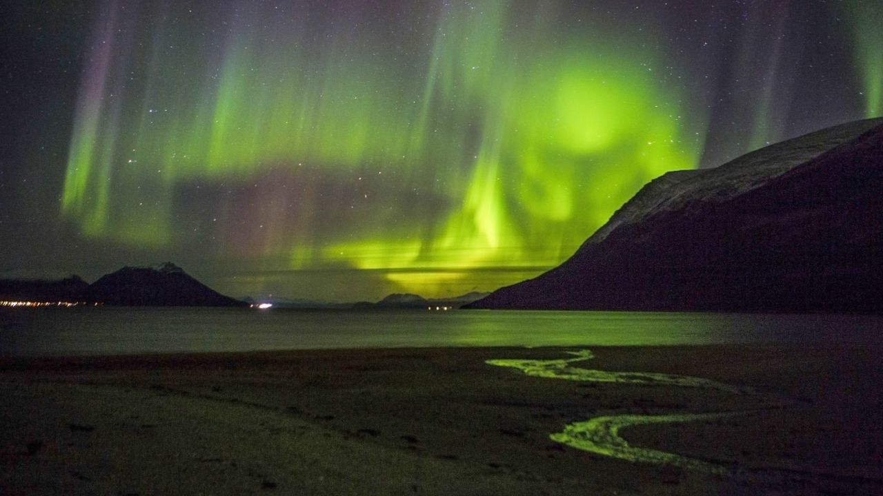 <strong>Tromsø, Norway: </strong>This "Paris of the north" doesn't need an Eiffel Tower to light up the sky.