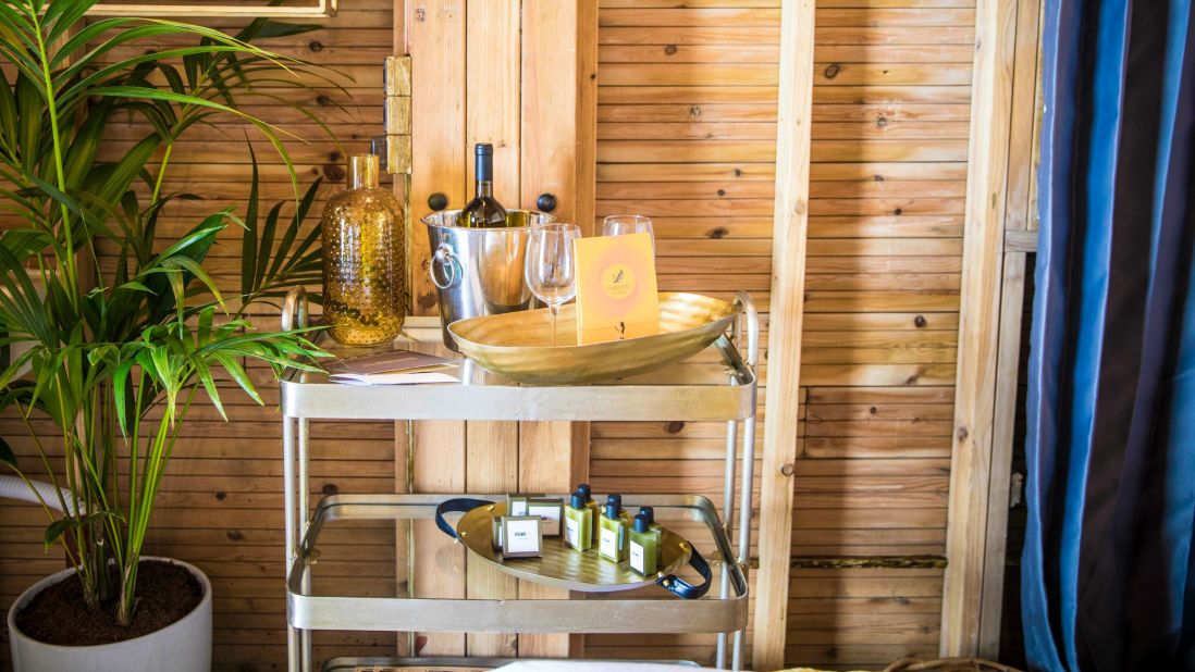 The Amenities: Organic beauty products and Israeli wine set the scene. If you want to score some of your own similar products, hit supercool Sheinkin Street or the flea markets in Jaffa.