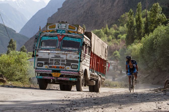Seen passing a truck during his 2014 ride in the Himalayas, Zurl also claimed the Guinness Book of World Record in 2012 for the most vertical meters cycled in 48 hours with 28,789 meters of climbing in Austria. That record is now held by <a href="index.php?page=&url=http%3A%2F%2Fwww.guinnessworldrecords.com%2Fworld-records%2Fcycling-most-vertical-metres-in-48-hours" target="_blank" target="_blank">Craig Cannon of the US.</a>