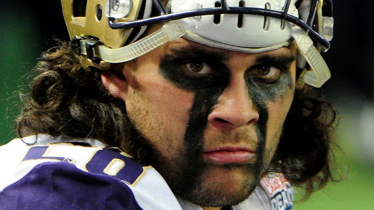 Psalm Wooching has decided to play rugby rather than pursue an NFL career.