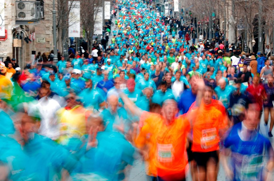 Runners participated in a variety of competitive and non-competitive races ranging from 800 meters to a marathon (42.2 km) in distance.