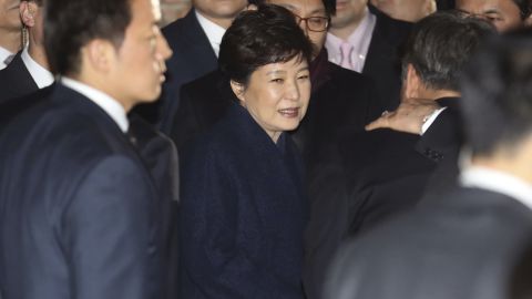 Park returns to her private residence in Seoul's Gangnam district.