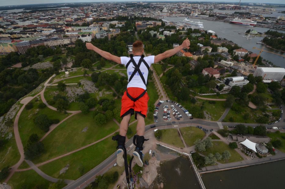 <strong>150 meters: Kaivopuisto (Sky Breakers), Helsinki, Finland.</strong> The 150-meter<a href="http://www.skybreakers.com/eng/index_eng.htm" target="_blank" target="_blank"> high bungee </a>is held every year from mid-July to mid-August in Helsinki, Finland.