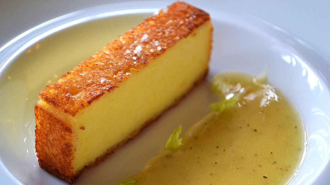 Alléno Paris: What looks like a lemon brioche loaf is an incredible pike dish.